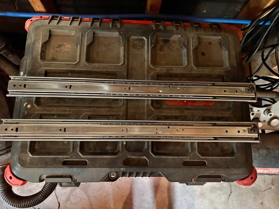 Ball-Bearing Drawer Slides 21.5 inches