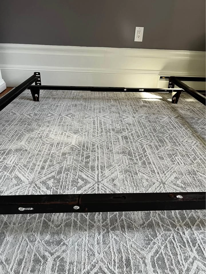 Adjustable double Metal Bed Frame - photo 4