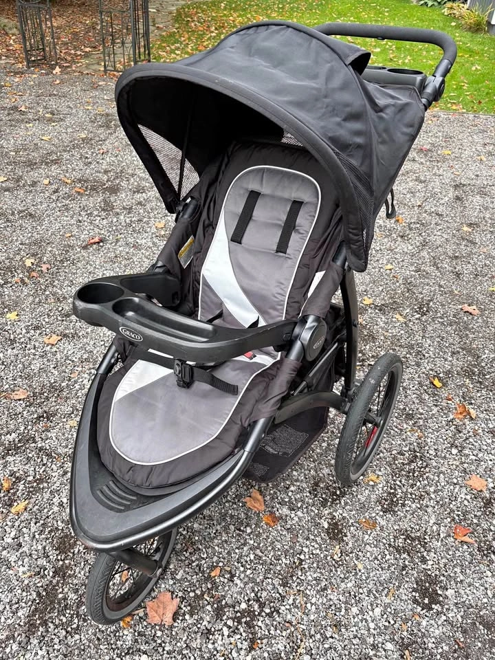 Graco FastAction Jogger LX Stroller
