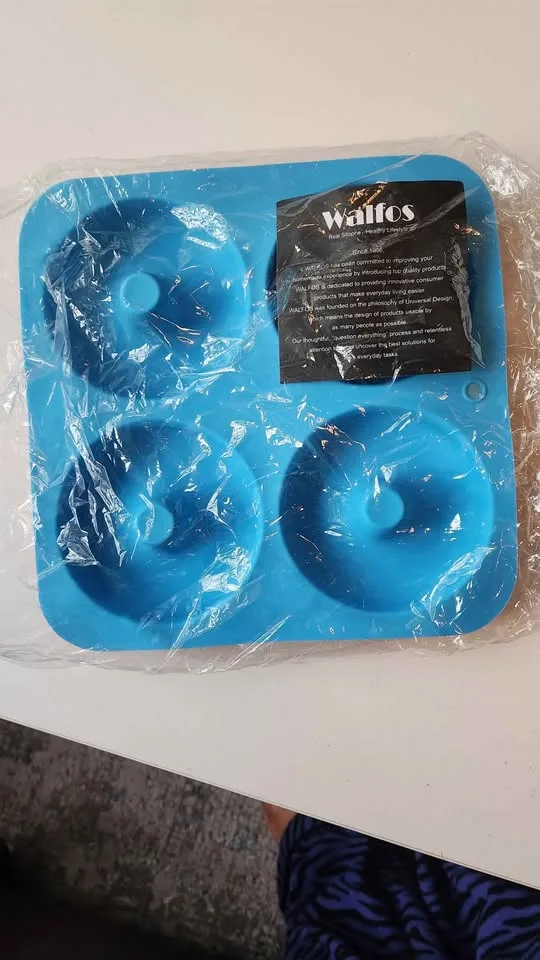 New Silicone Baking donut/bagel molds x 3 image indicator(3)
