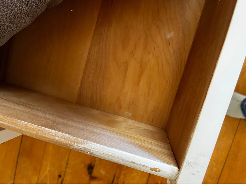 White Mid-Century Modern 6-Drawer Dresser - photo 3