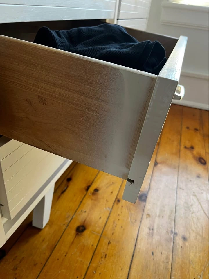 White Mid-Century Modern 6-Drawer Dresser - photo 4