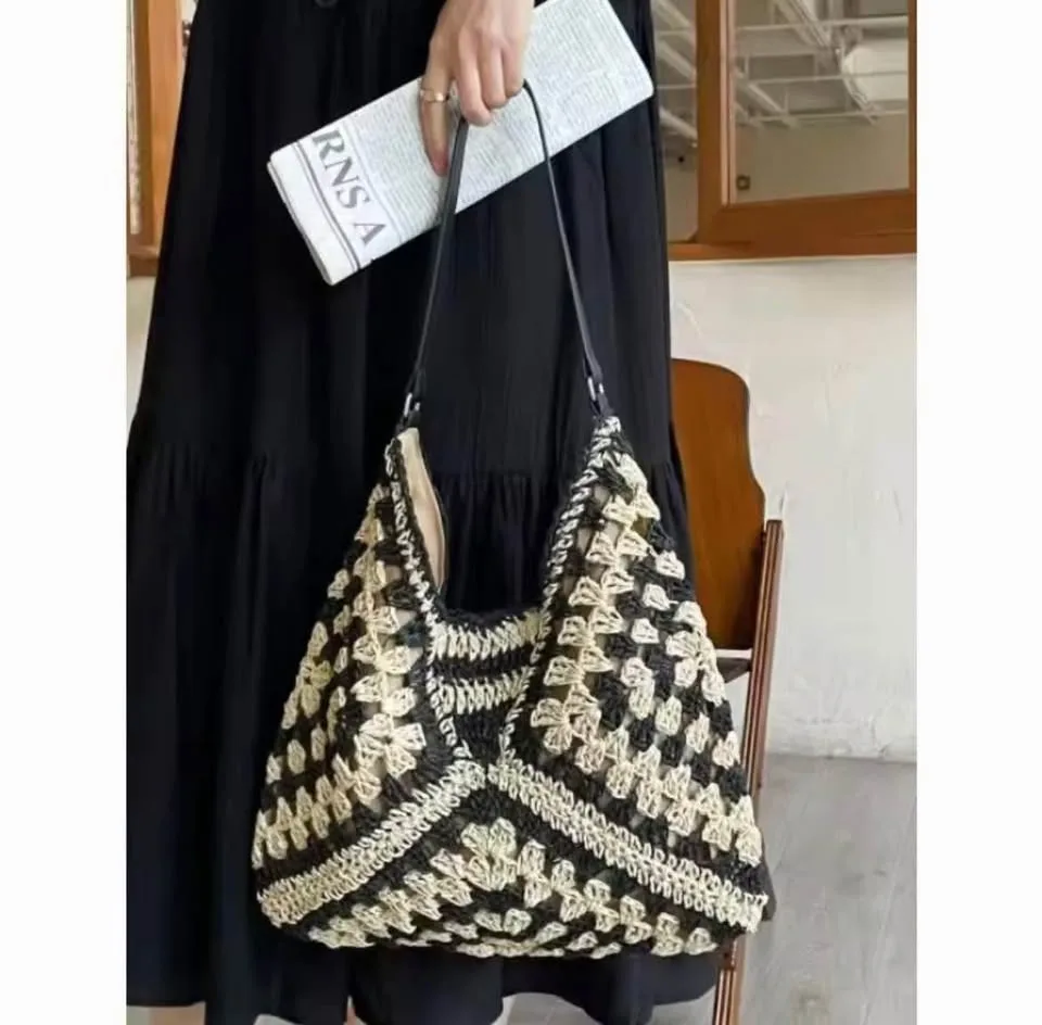 Woven Straw Tote Bag image indicator(3)