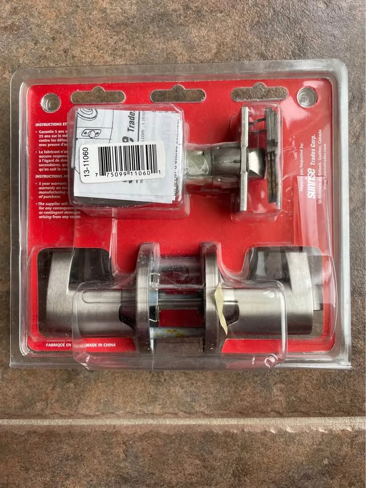 FORGE 4 way latch doorknob with keys image indicator(2)