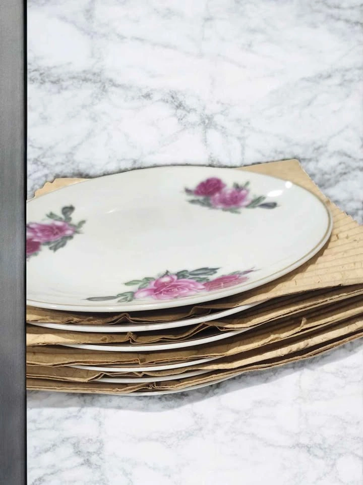 NEW Pink Rose Porcelain Tea and Dinner Set of 22 - photo 3