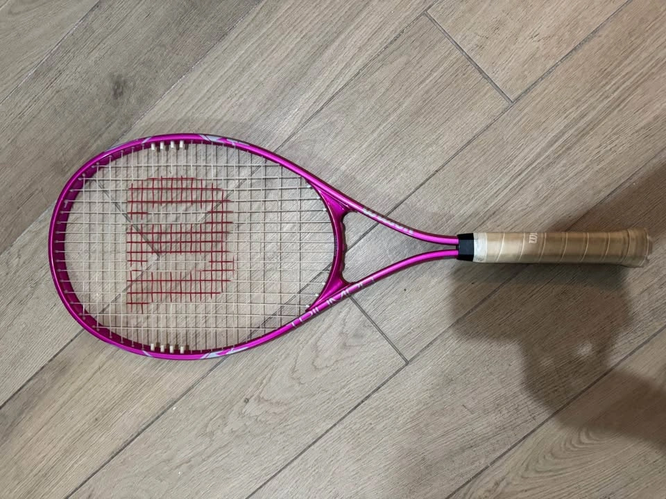 Wilson Tennis Racket and Bag of 40 Tennis Balls - photo 5