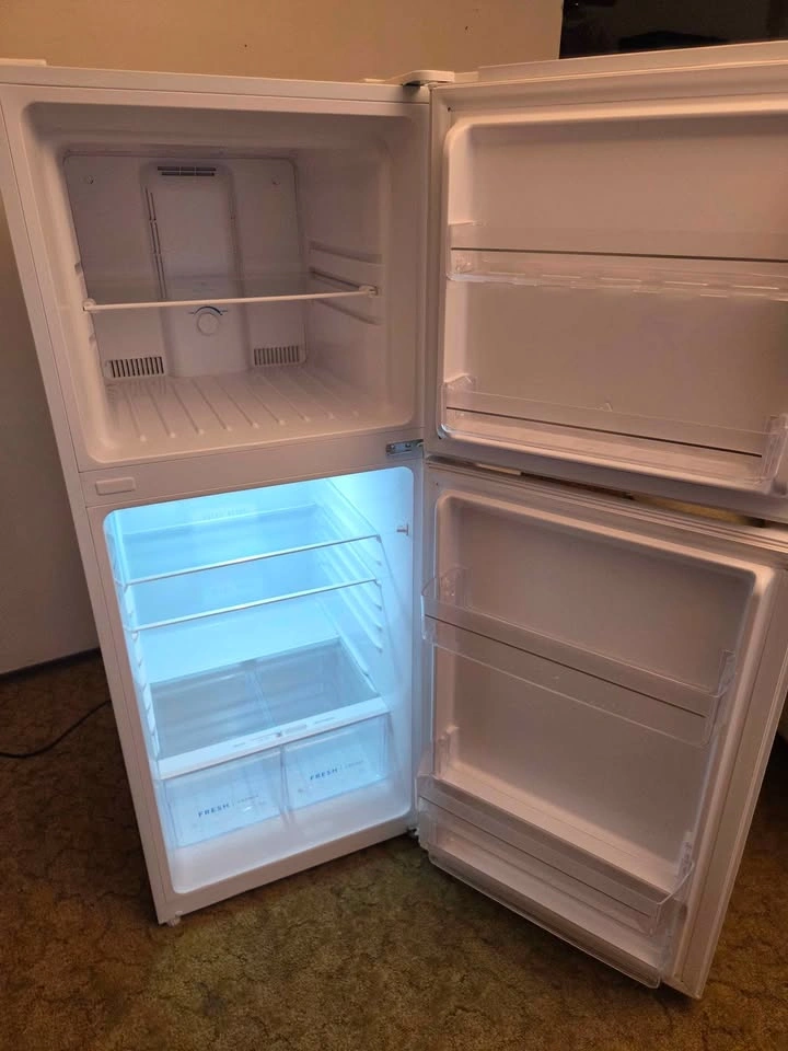 Delivery Available White Frigidaire Fridge - photo 5