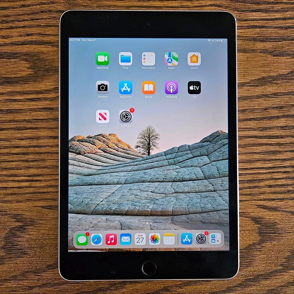 Apple iPad mini 4 128GB