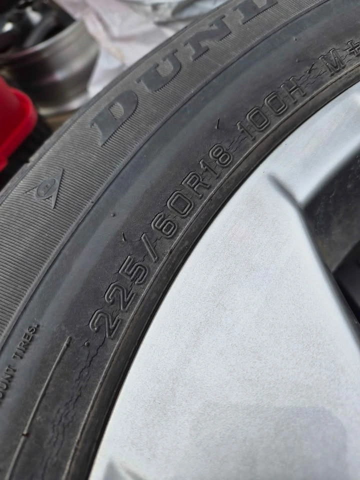 Nissan 18" Alloy Wheels - photo 2