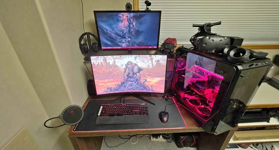 Complete Gaming Setup - PC, VR, Monitors, and Accessories