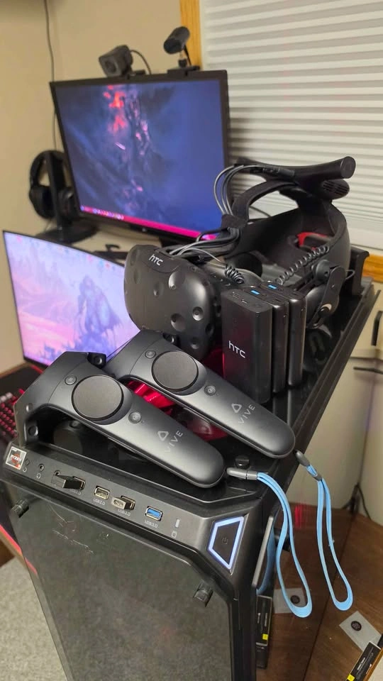 Complete Gaming Setup - PC, VR, Monitors, and Accessories - photo 3