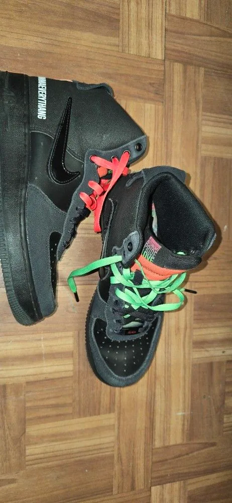 NIKE AIR FORCE 1 X LAUREN HALSEY HIGH 07 LE SIZE 7 image indicator(2)