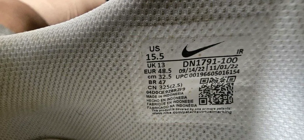 Nike CORTEZ SIZE 15.5 image indicator(2)