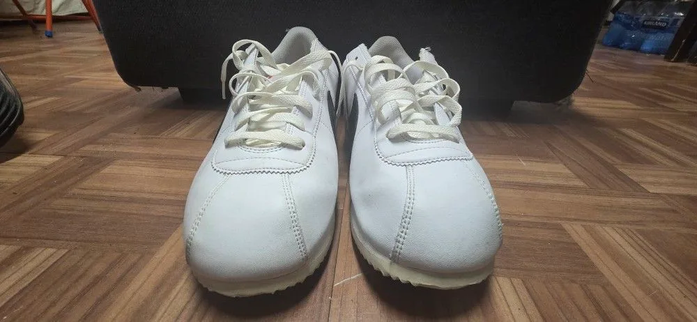 Nike CORTEZ SIZE 15.5 image indicator(7)