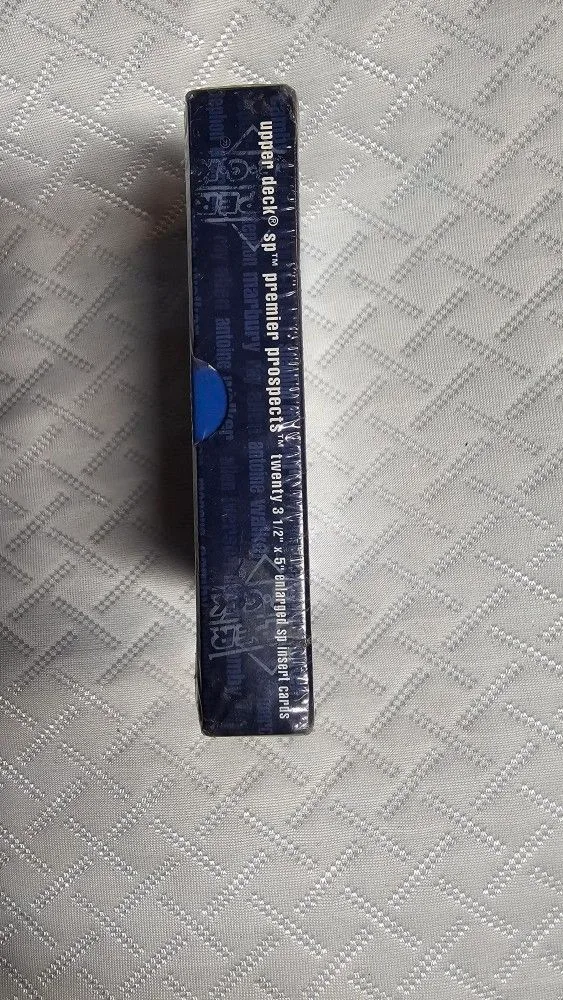 1996-97 Upper Deck Rookie Card Set Kobe Iverson Nash image indicator(4)