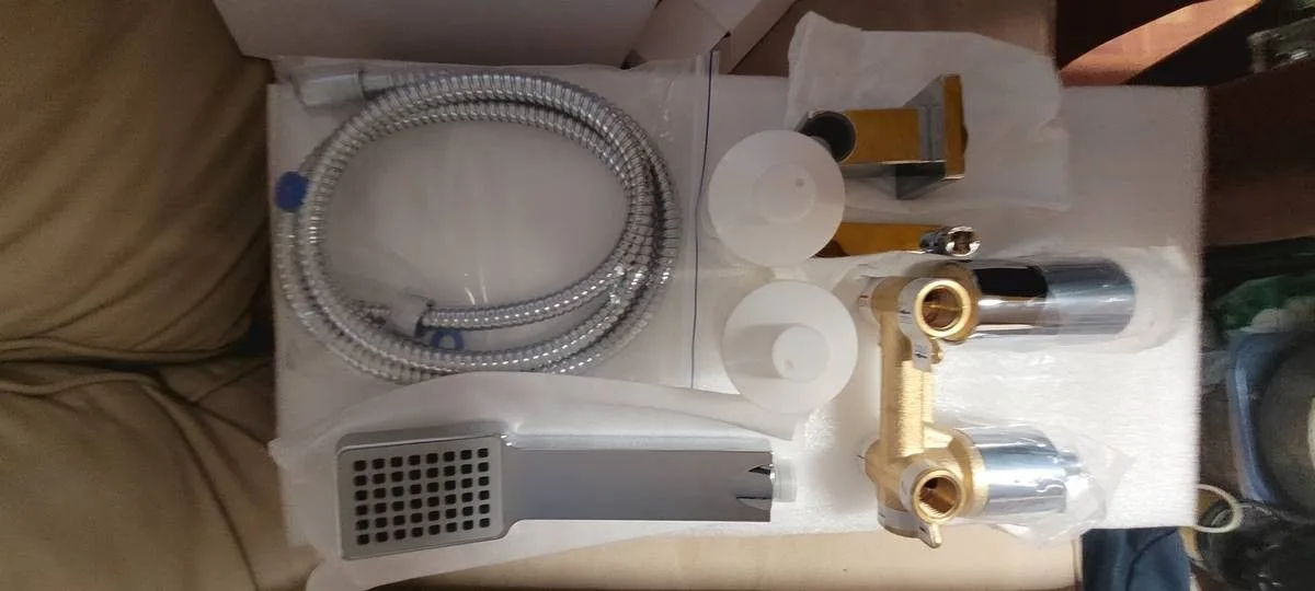 Signature Hardware Calhoun Shower System image indicator(2)