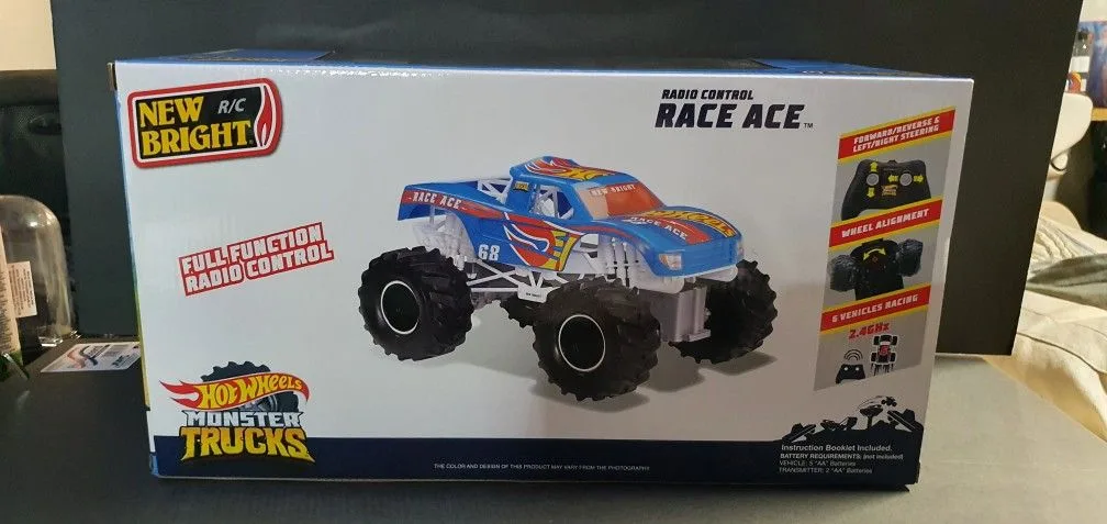 Hot Wheels Monster Truck Remote Control 1:15 Race Ace image indicator(2)