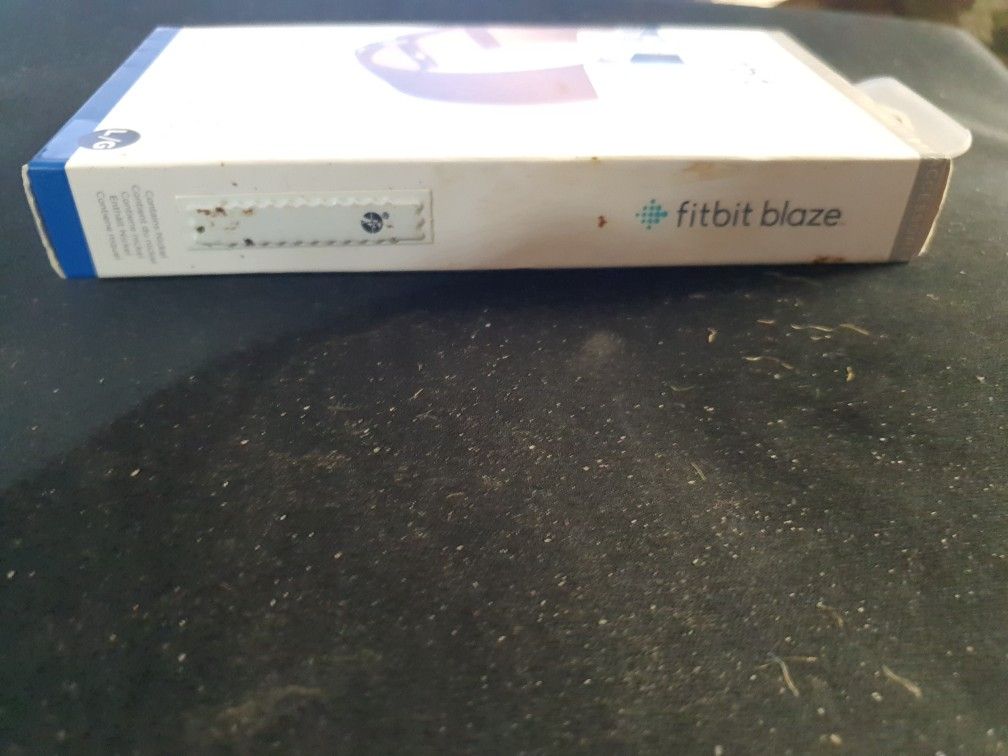 NIB FITBIT BLAZE LEATHER ACCESSORY BAND & FRAME - photo 4