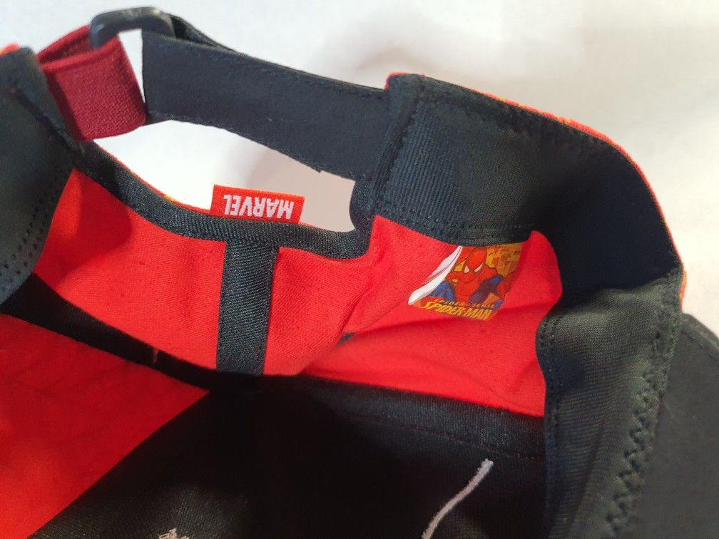 SPIDERMAN YELLOW WEB/RED + BLK KIDS BASEBALL HAT SZ 48CM - photo 5