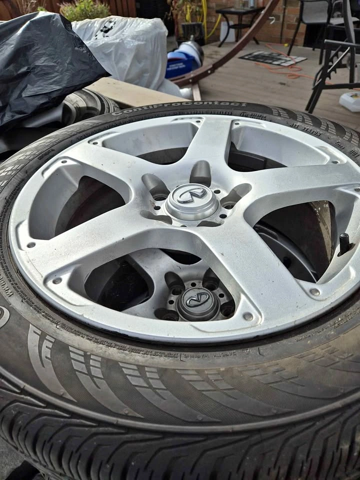 G35 aero rims 17" with tires