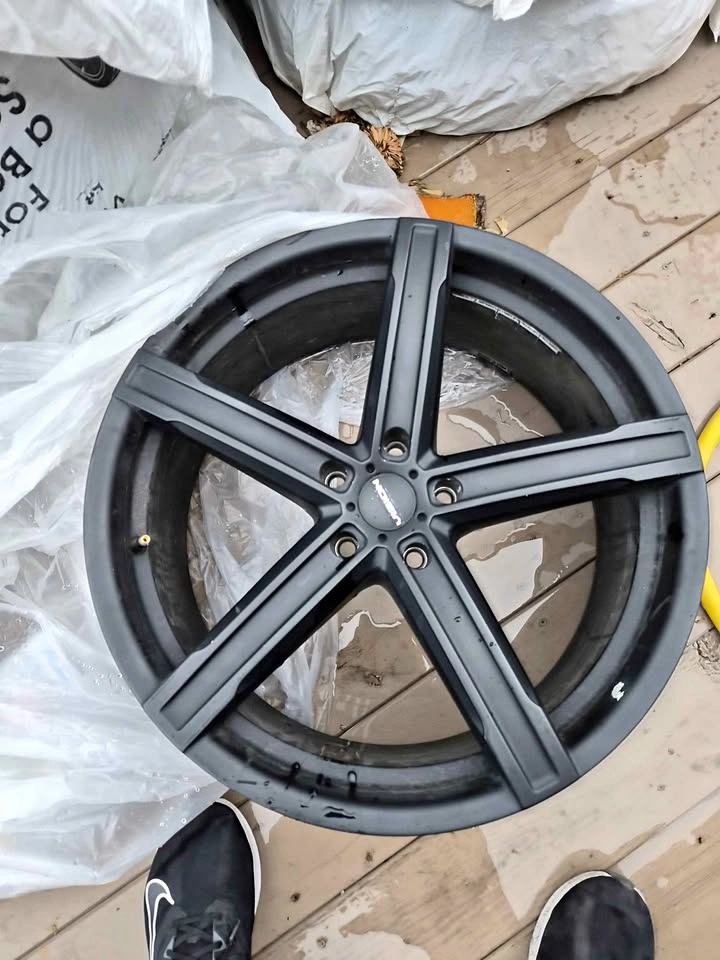 Vision 20x8.5 ET35 Matte Black Wheel