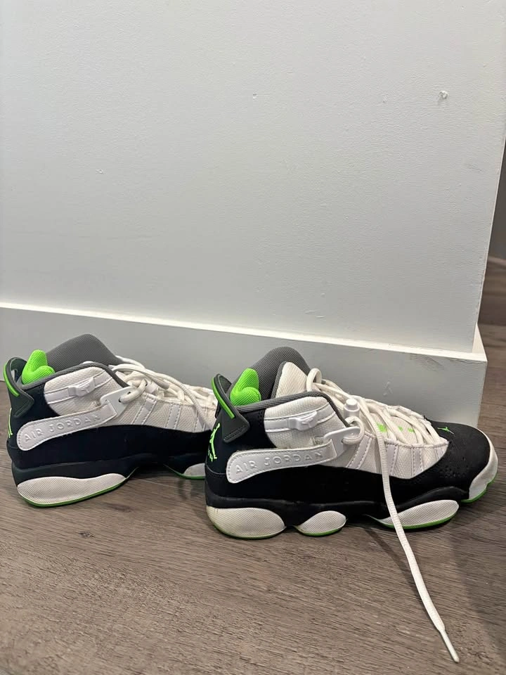 Boys Jordan shoes