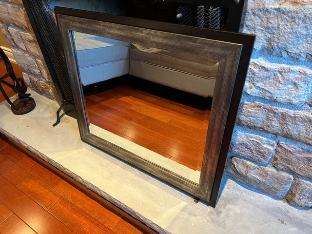 Mirror in excellent condition