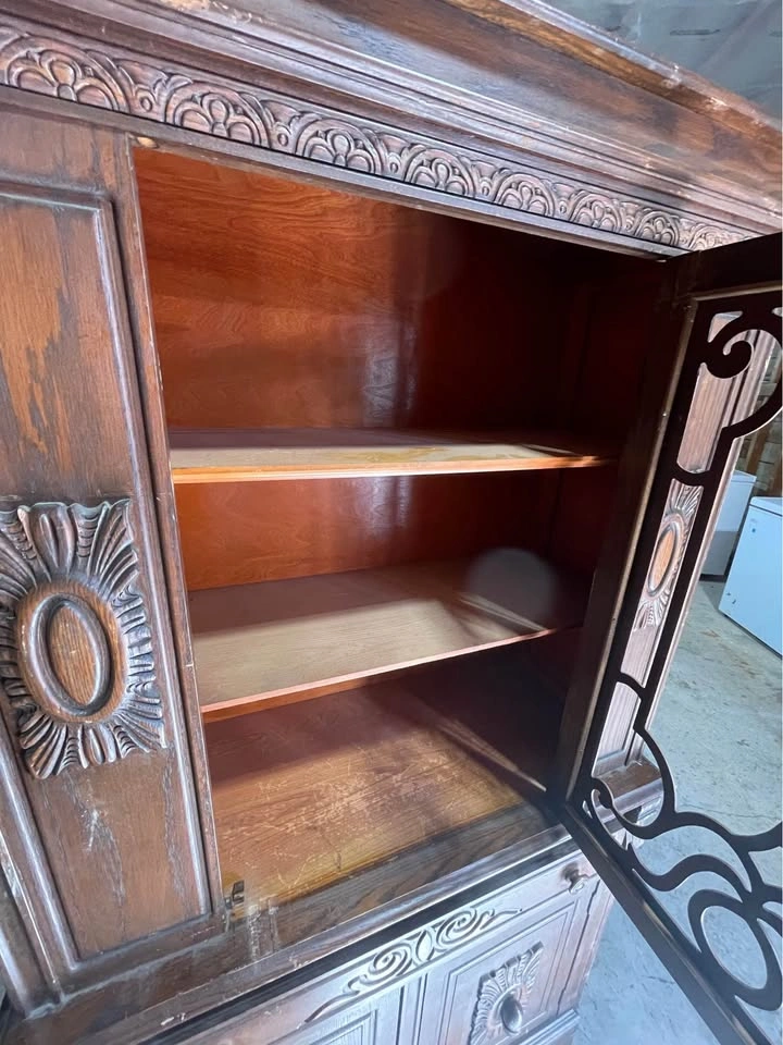 Vintage Ornate Carved Wood Display Cabinet / Hutch - photo 3
