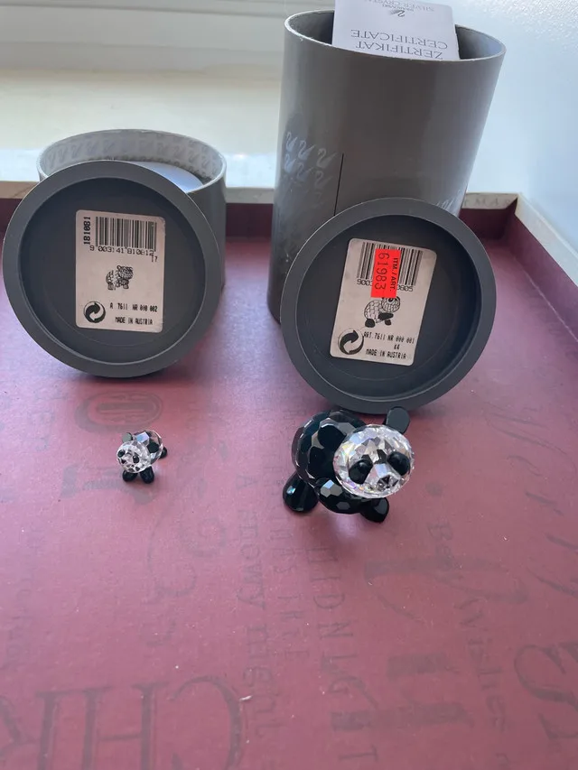 Swarovski Crystal Panda Mother and Baby image indicator(2)