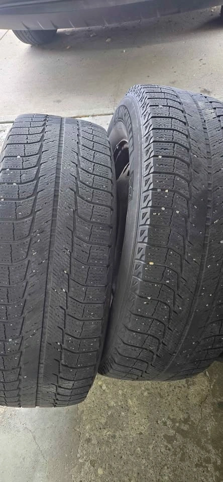 3 Michelin Latitude X-Ice 235/65R17 Winter Tires with 4 Rims - photo 2