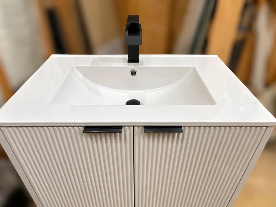 29” White Floating Bathroom Vanity — Matte Black faucet and sink - photo 3