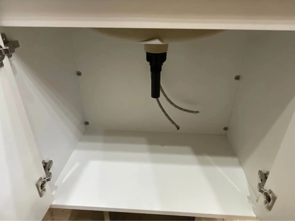 29” White Floating Bathroom Vanity — Matte Black faucet and sink - photo 5