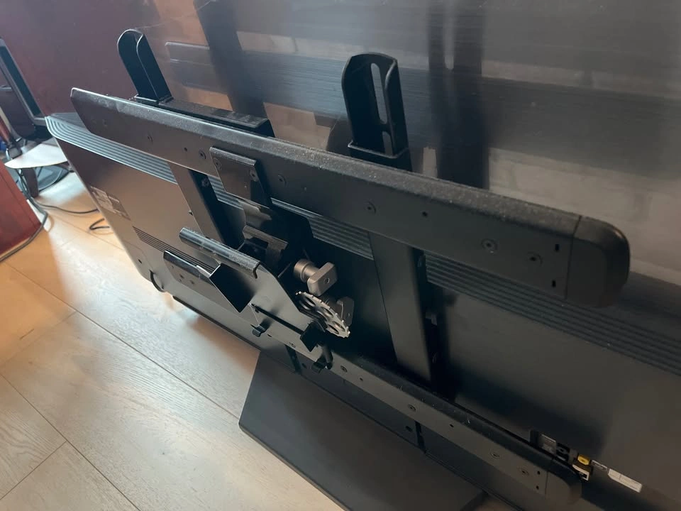 Sanus tilting TV Wall Mount for 46-90” TVs - photo 5