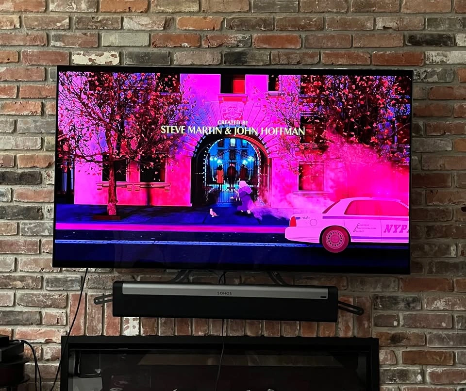 LG Smart 4K HDR OLED 65" used TV - photo 3