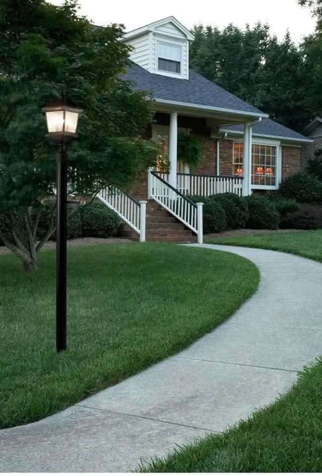 Sea Gull Lighting Kent Outdoor Post Lantern, Bronze image indicator(2)