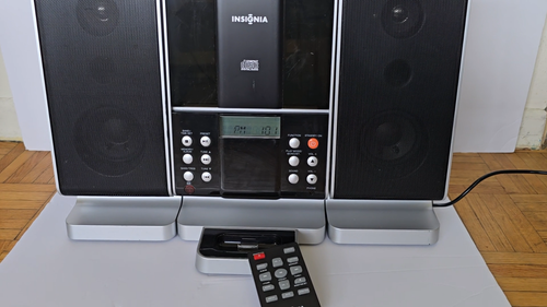 Insignia NS-A3112 Mini Audio System With Remote Control - photo 2