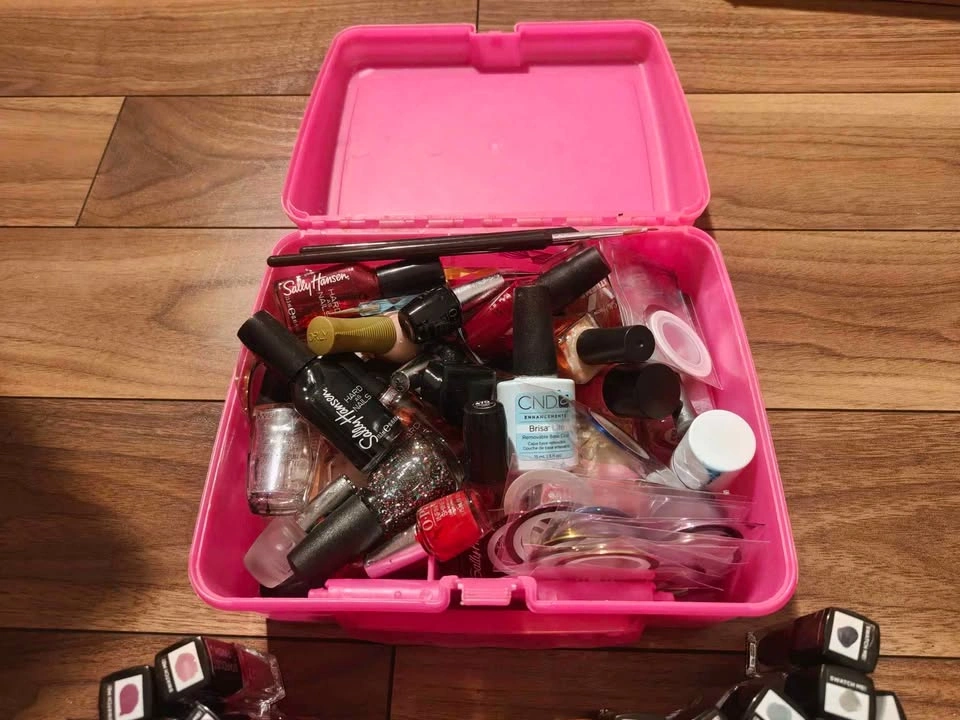 Collection of Nail Polishes - photo 2