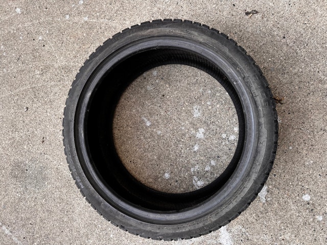 Mirage MR-W562 225/40R18 One Tire