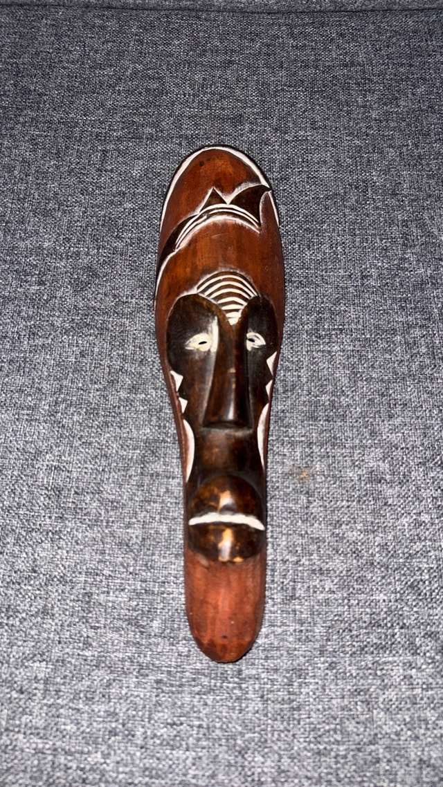 African masks wall decor - photo 3