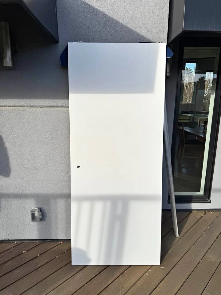2 x White Flat Panel Interior Sliding Doors W32 x H77