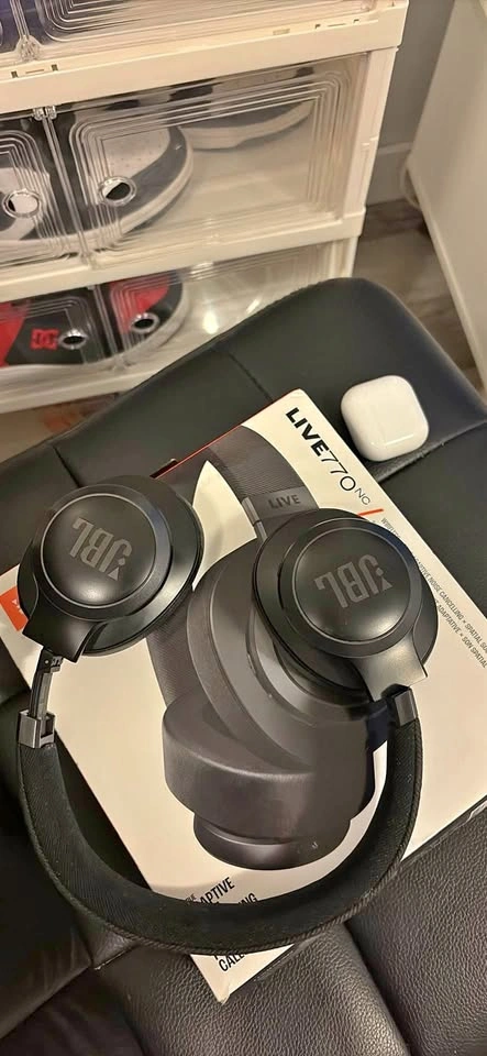JBL Live 770NC Wireless Noise Cancelling Headphones
