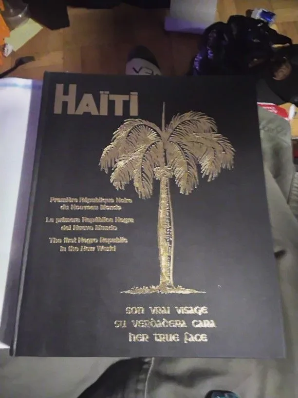 1972 HAITI "Her True Face" Coffee Table Book image indicator(11)