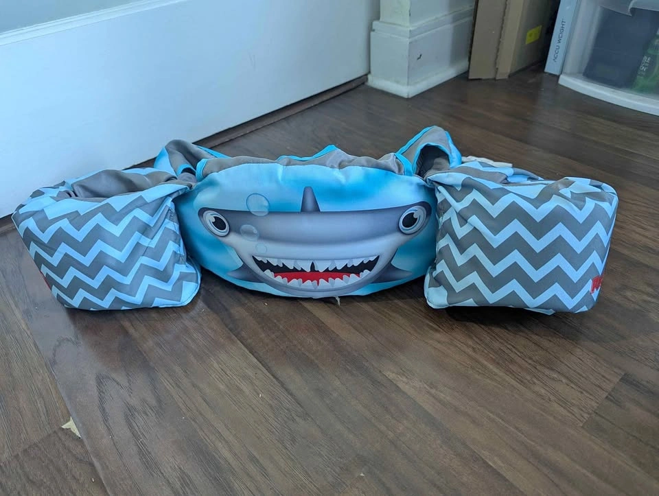 Body Glove Paddle Pals child swim vest