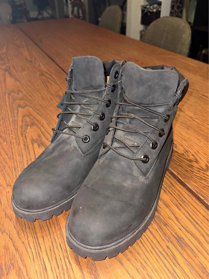Men’s Timberlands - Size 7