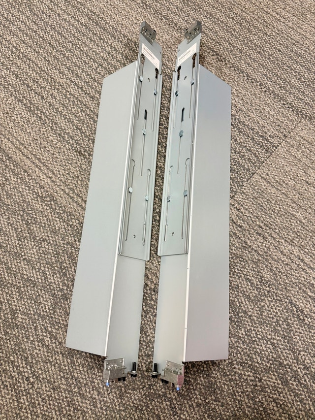 IBM 400-00039 400-00040 Rack Mount Rail Kit - photo 2