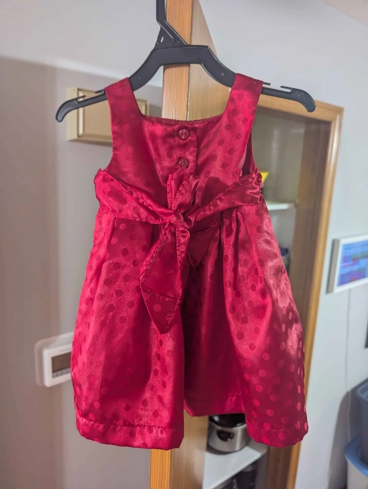 Size 6-12 month Christmassy dress - photo 2