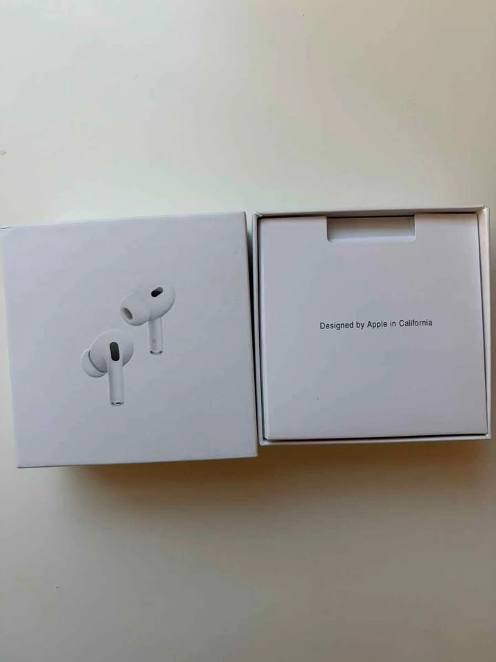 Apple AirPods Pro 2nd Generation - photo 3