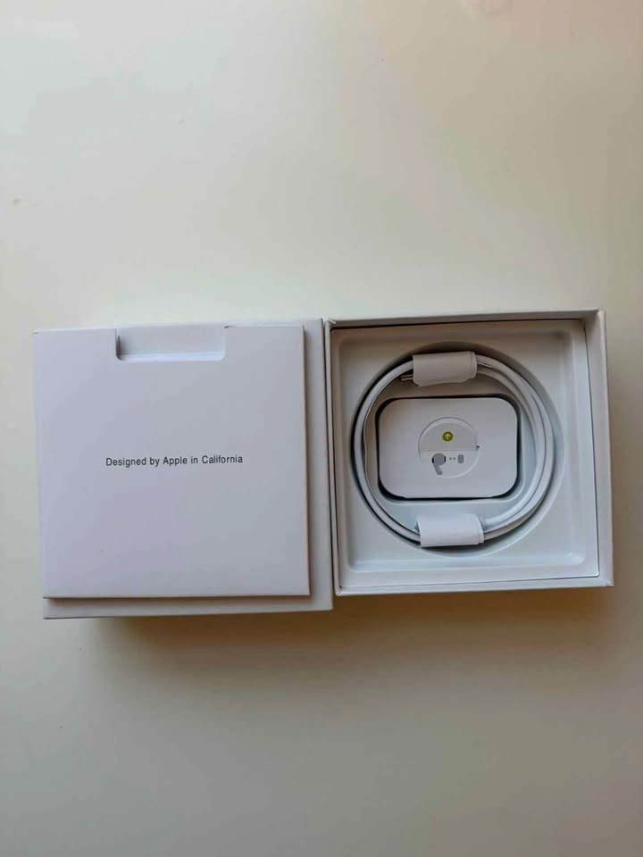 Apple AirPods Pro 2nd Generation - photo 5