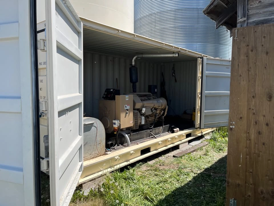 2000 Duetz 192 hp 3 phase generator - photo 2