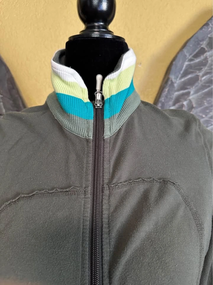 Lululemon Zip Up Sweater Jacket - photo 4